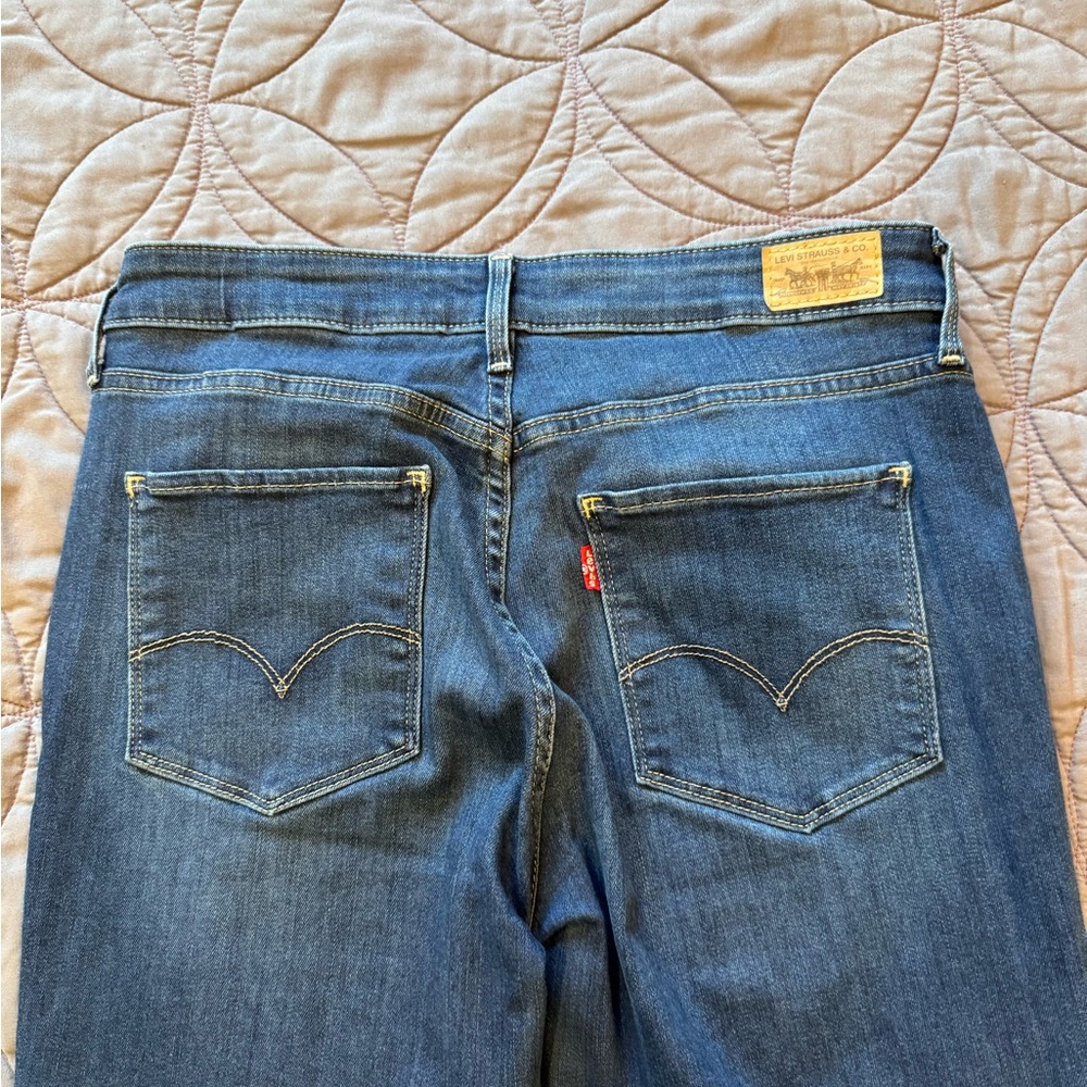 Levi’s Medium Wash Skinny Jeans Size 8 - Picture 3 of 3